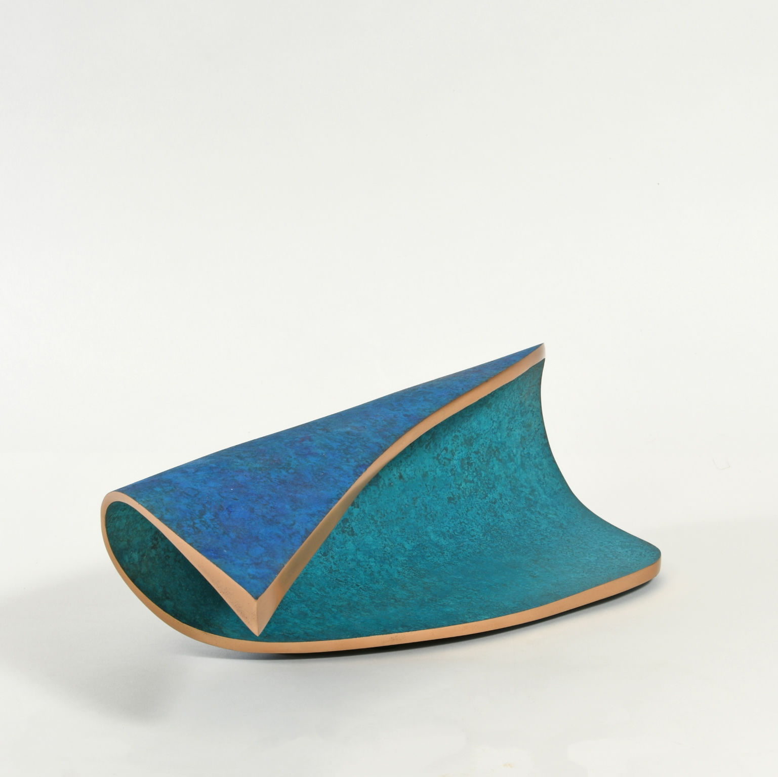 Open Curl, 2022 - 14 x 41 x 18 cm