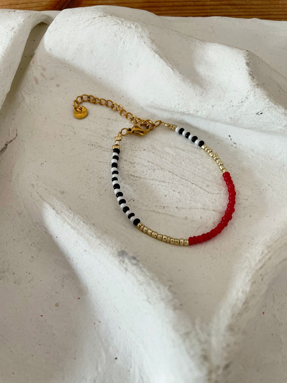 Miniaturbild: Asymmetrisches Armband 