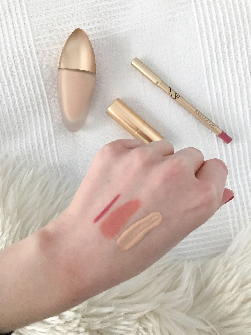 Trying Lisa Eldridge Makeup! – Foundation, Lipstick & Lip Pencil