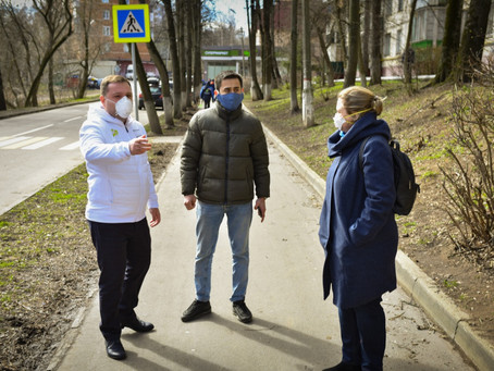 В полном разгаре проходят работы в рамках месячника по благоустройству во всех микрорайонах...