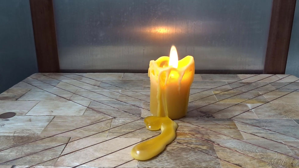Thumbnail: Dripping Beeswax Candle
