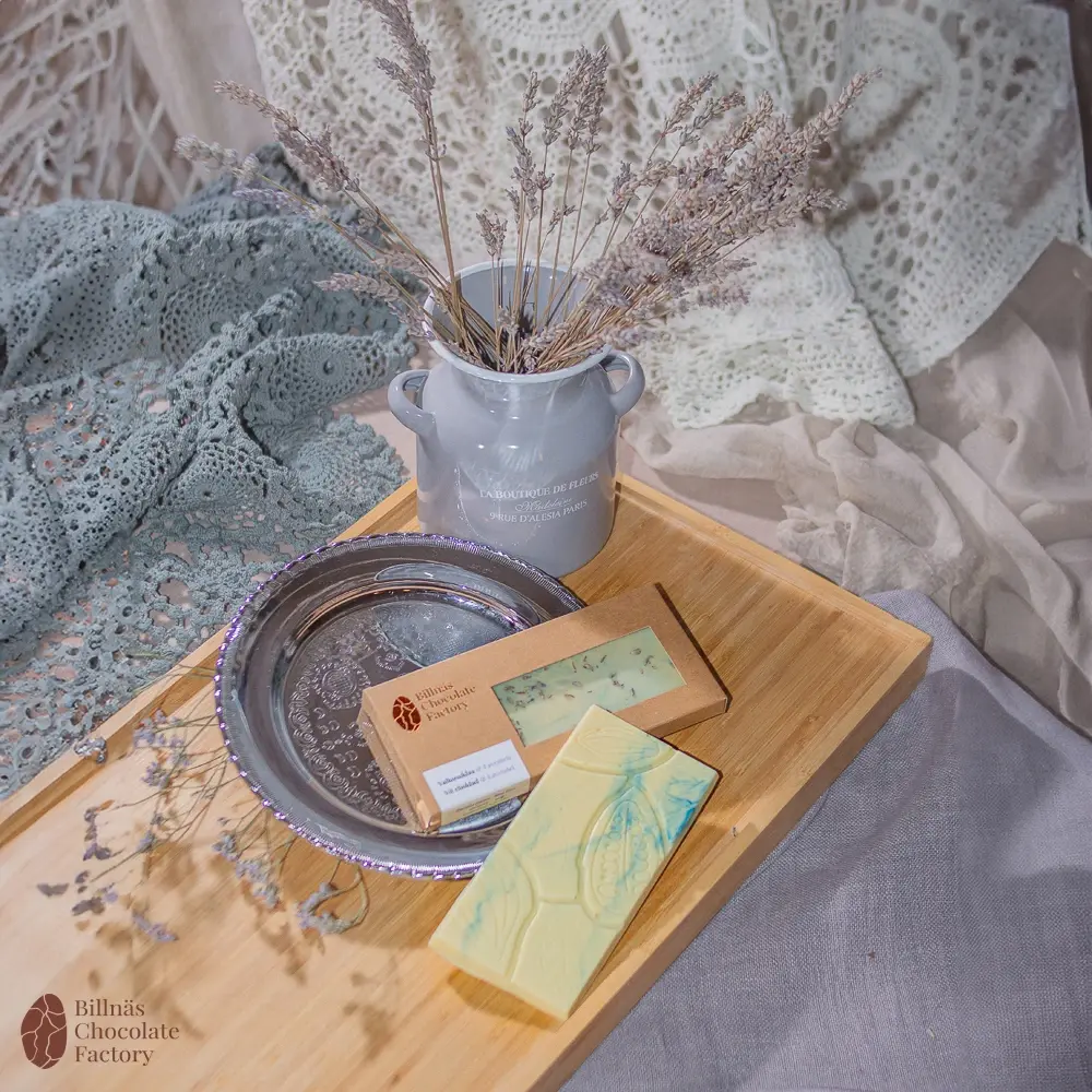 Valkosuklaa & Laventeli / Vit choklad & Lavendel