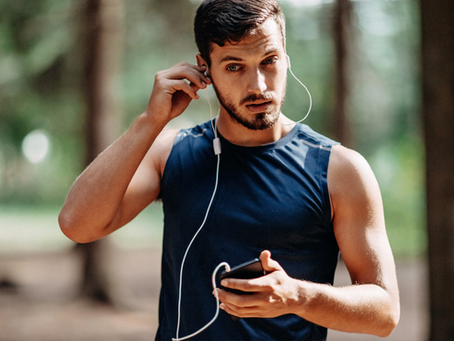 Personne qui retrouve la motivation pour faire du sport grâce à une activité physique régulière