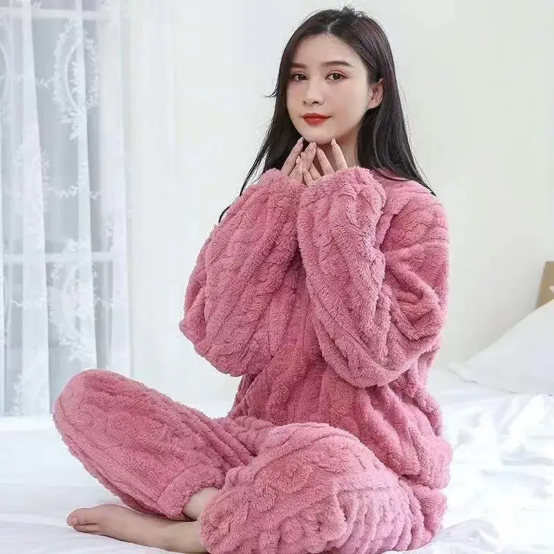 Miniatura: Pijama cobertor feminino.