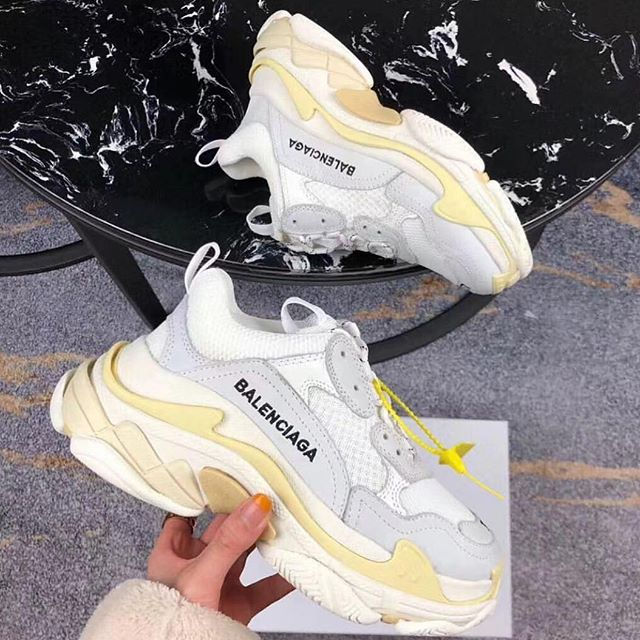 Miniatura: BALENCIAGA