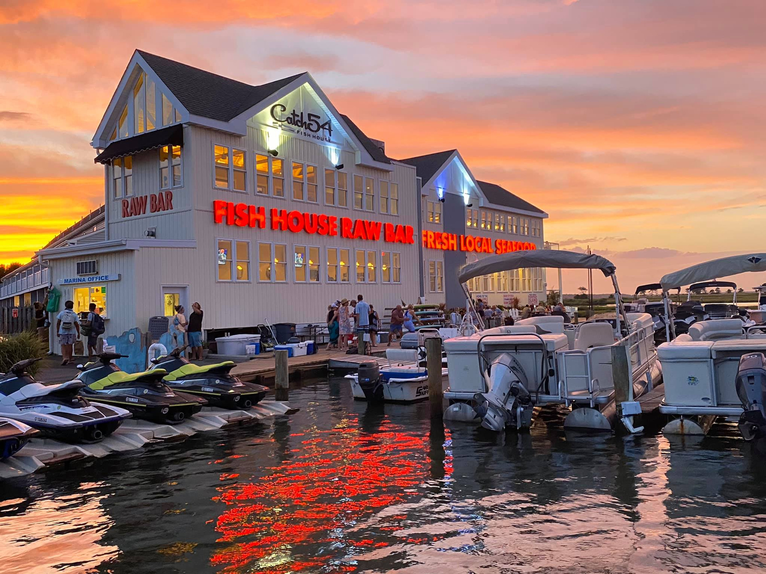 MARINA DE BOUBBON セール中 GALLERY | Sharkscove