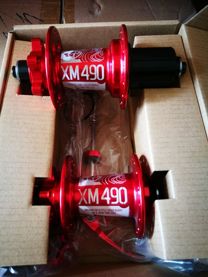 Thumbnail: Koozer Hubs XM 490