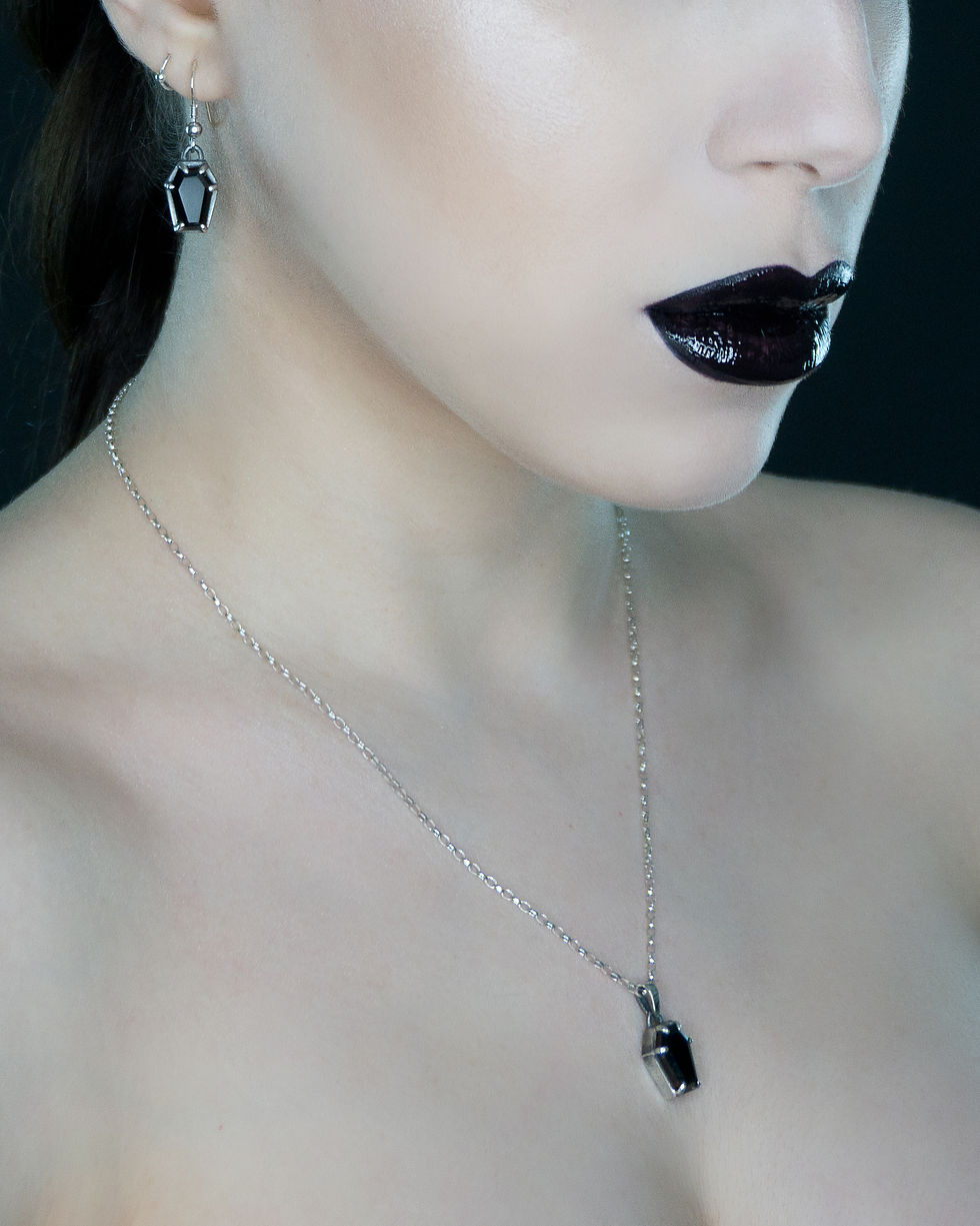 Thumbnail: The Casket Collection onyx Pendant