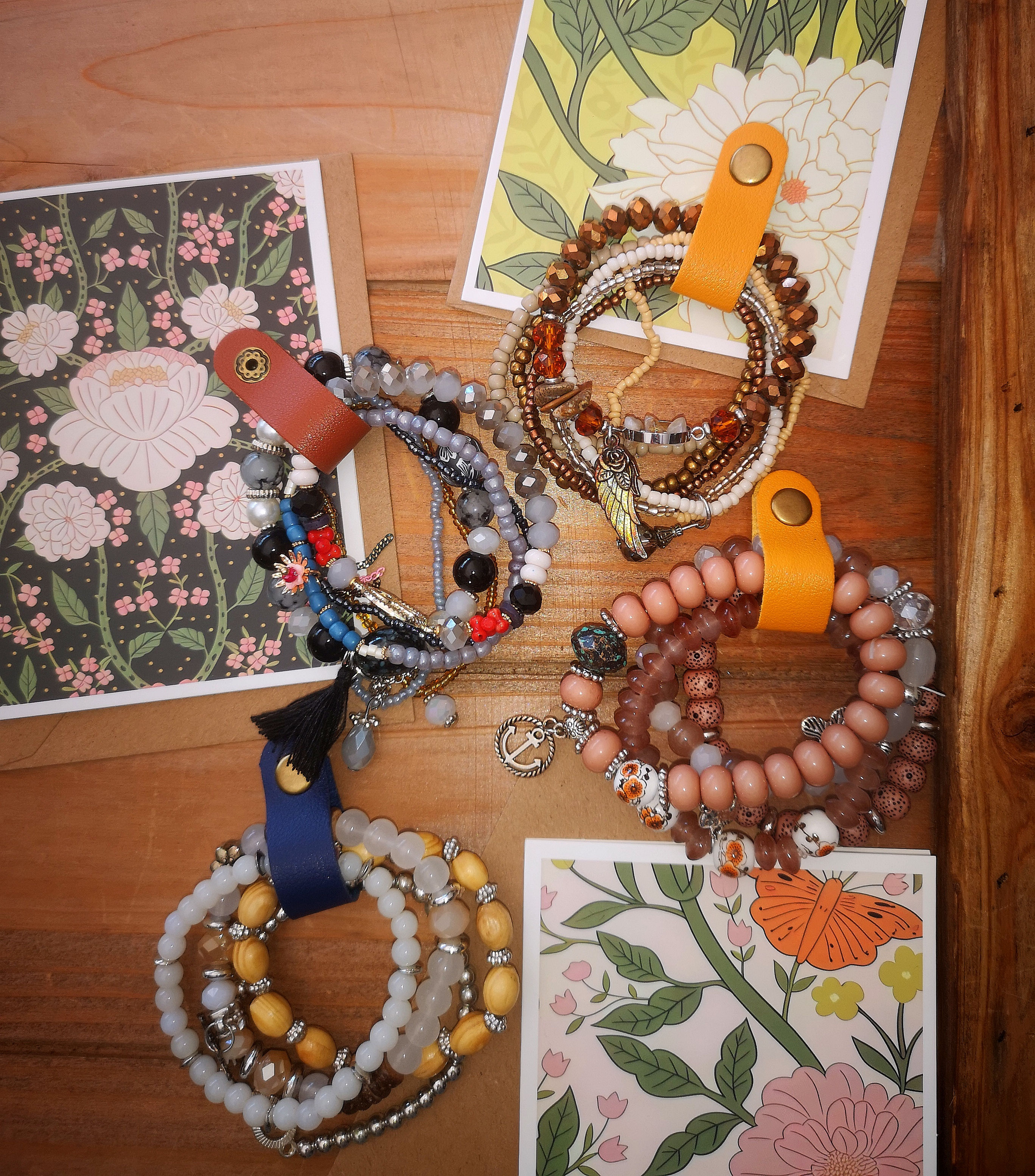 Beads braceletts and card set