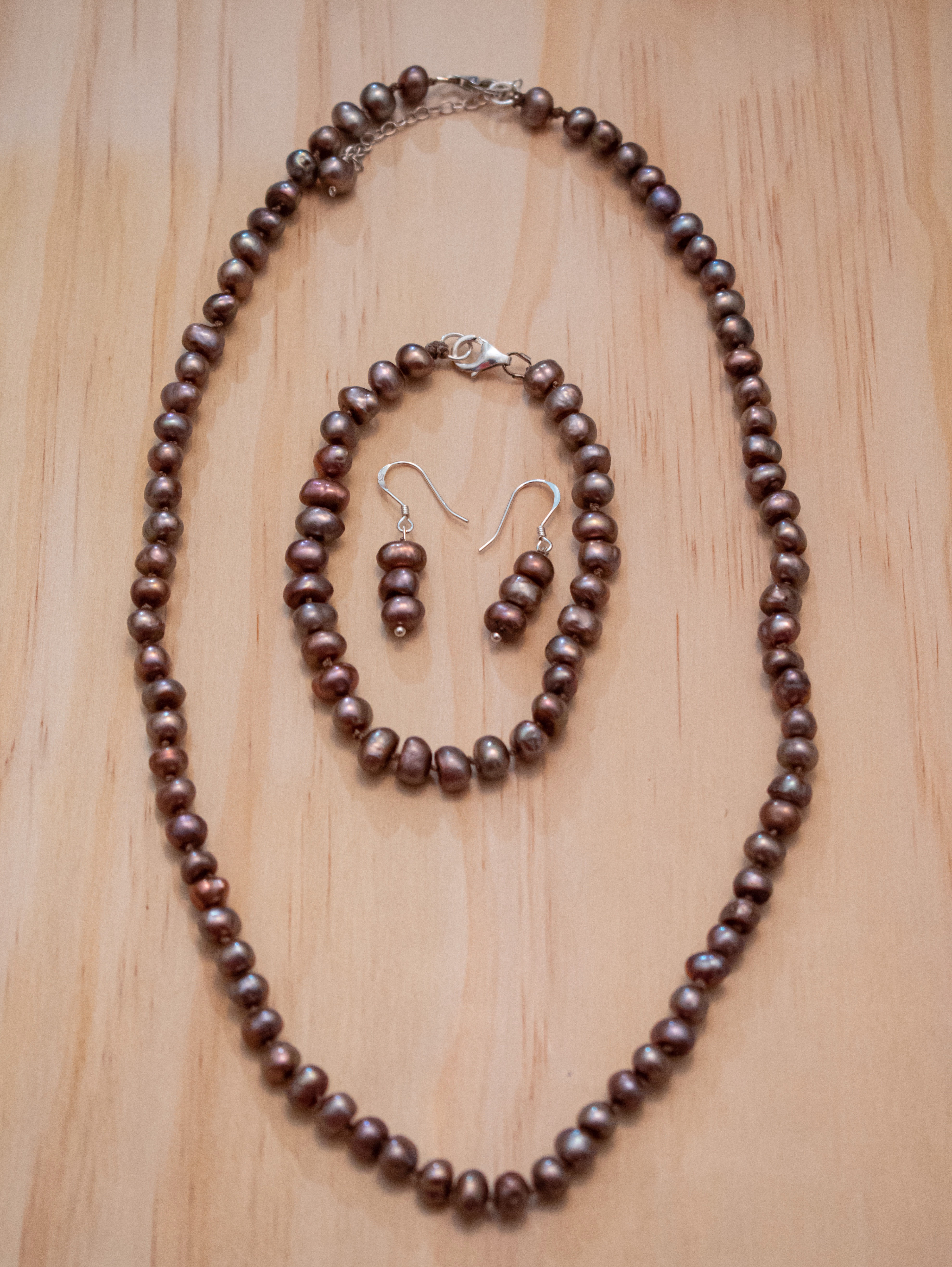 Pearl Necklace/Bracelet/Earrings