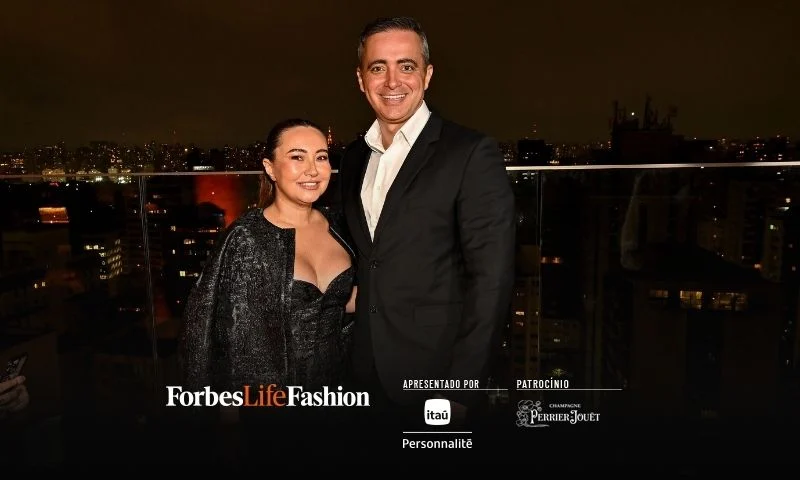 Karina Sato e Felipe Abreu