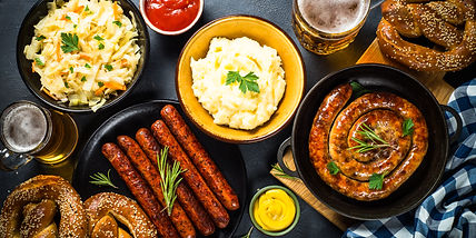 oktoberfest-food-sausage-beer-and-bretzel-TY2VSNX.jpg