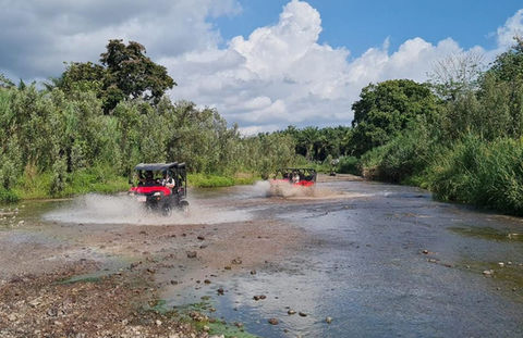 "Guided ATV adventure through Manuel Antonio mountains"
"Off-road ATV tour with waterfall stops"
"Exploring jungle trails on an ATV tour"
"Adventurous ATV ride through Quepos backroads"
"ATV tour to hidden waterfalls in Costa Rica"
