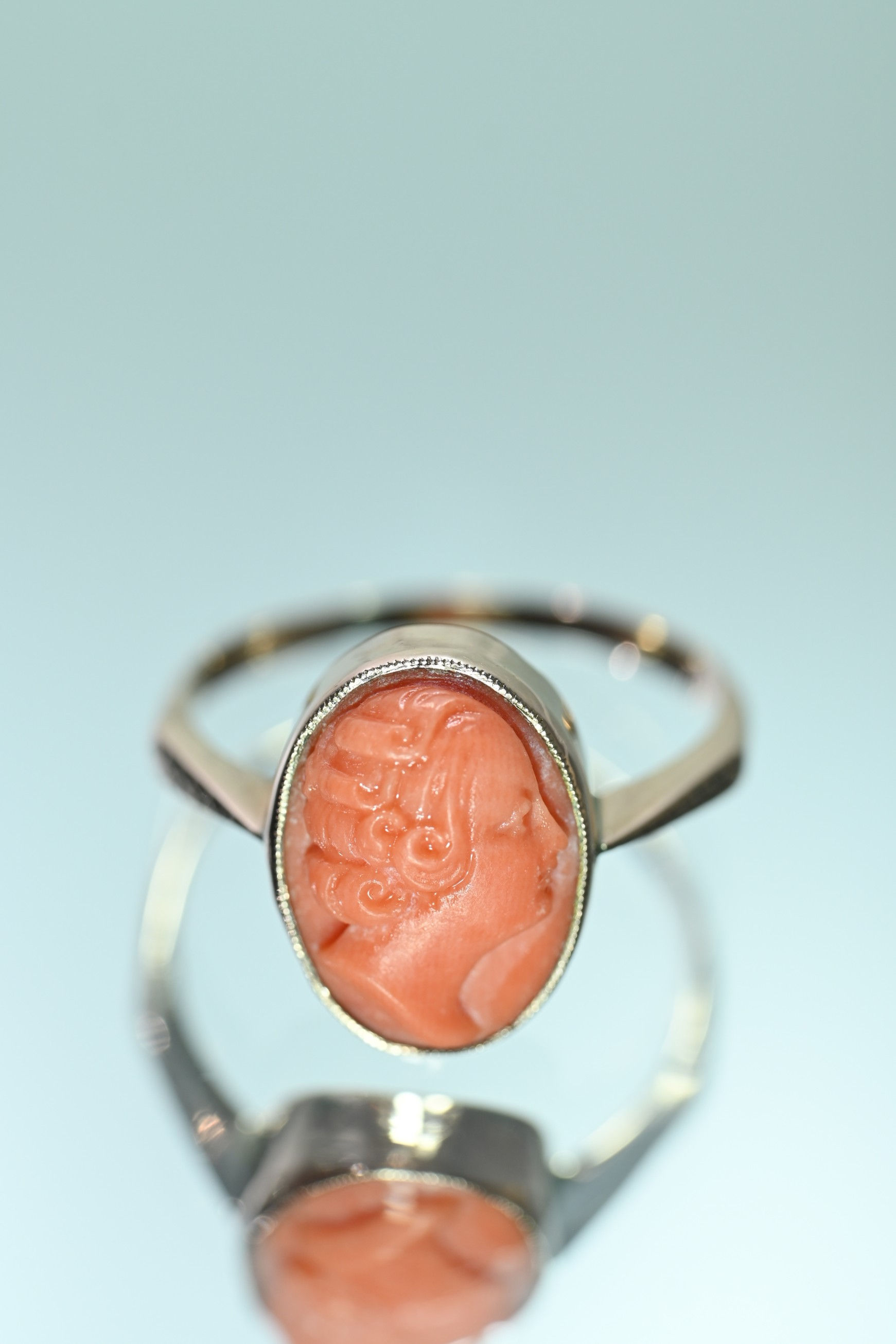 9 carat gold and genuine red coral cameo ring