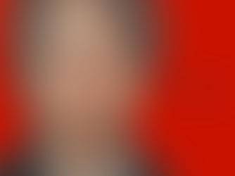 From Glastonbury to Going Solo, Max Norton Finds His Voice in “Chains”