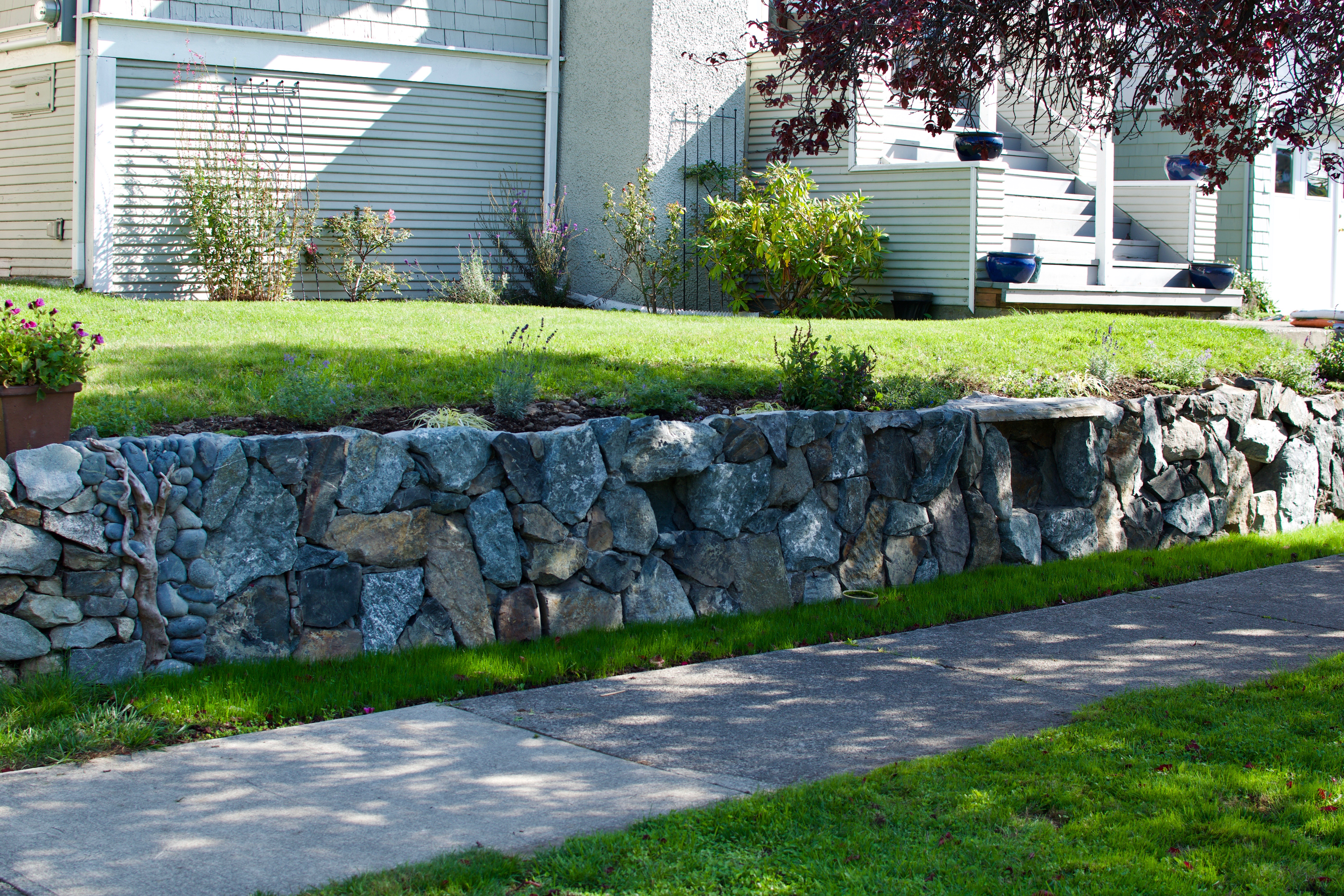 Stone building, Victoria BC, Lennox Maso
