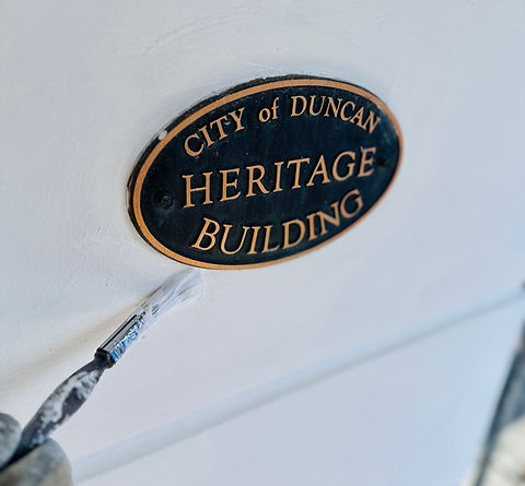 Lennox Masonry and Stone Trowel collaborating at the City Hall in Duncan BC