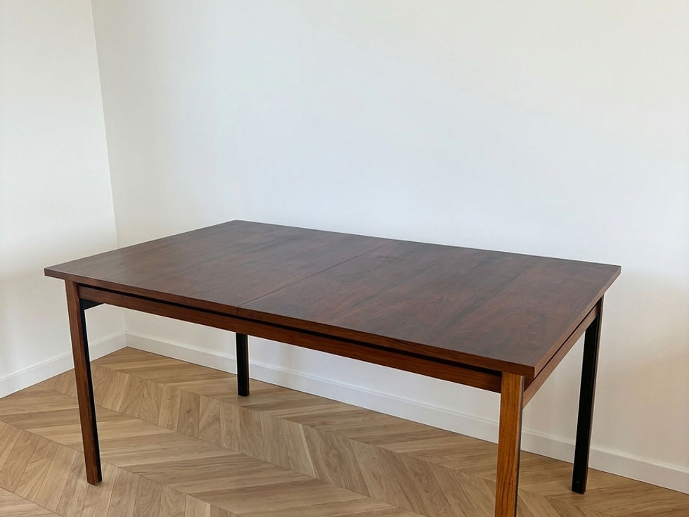 Miniature : Table en palissandre par André Monpoix -