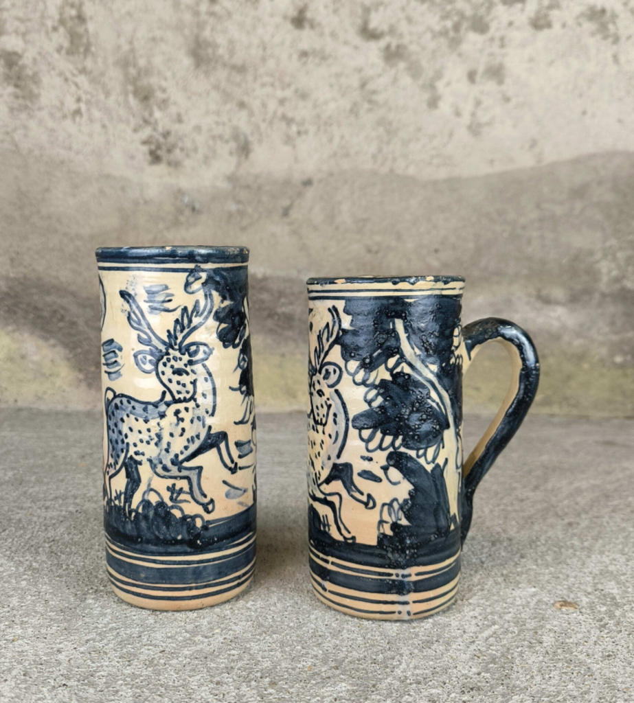 Deux tasses vintage terre cuite de seconde main