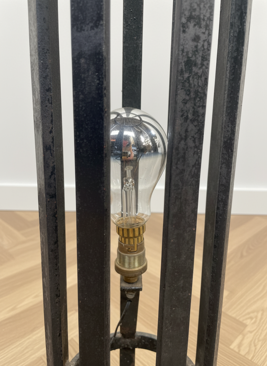 Miniature : Lampe de sol en métal noir