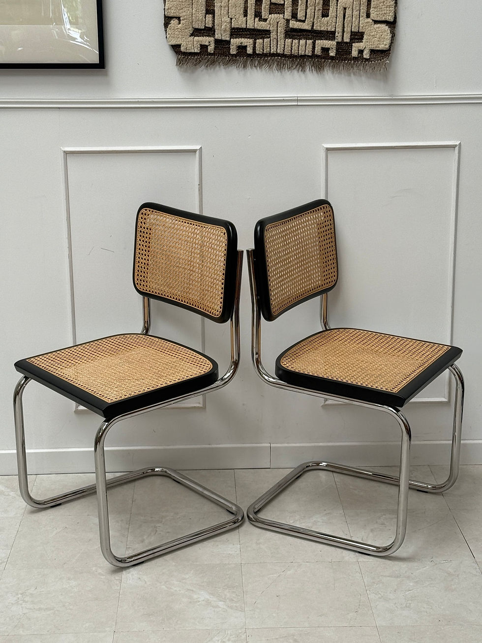 Deux chaise B32 noir par marcel Breuer