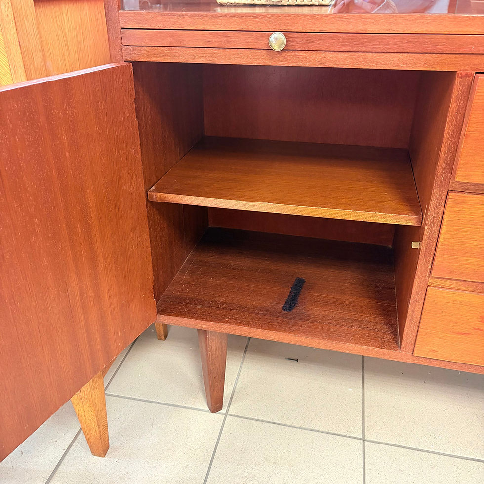 Miniature : vitrine années 60