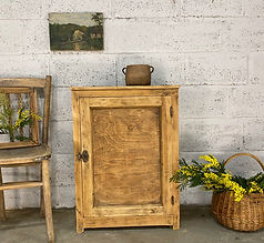 Chiffonnier en bois massif