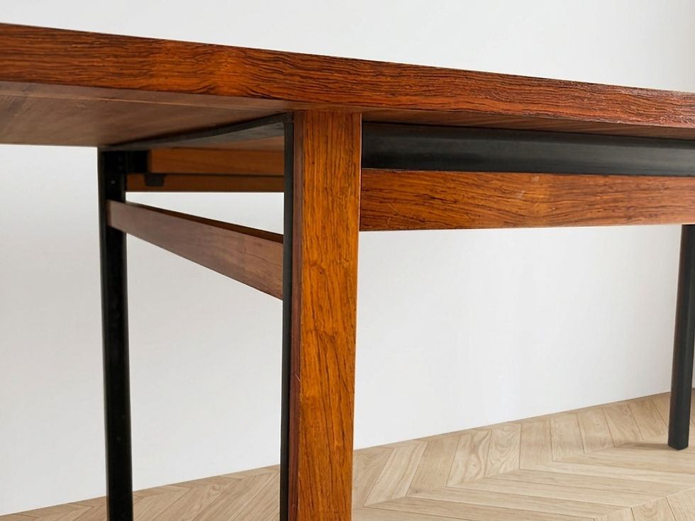Miniature : Table en palissandre par André Monpoix -