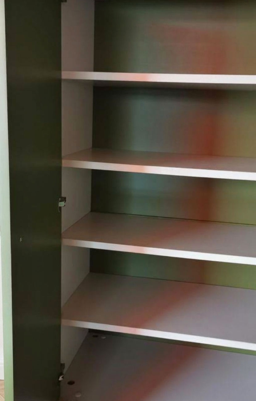Miniature : Armoire années 50 bois – Style relooké
