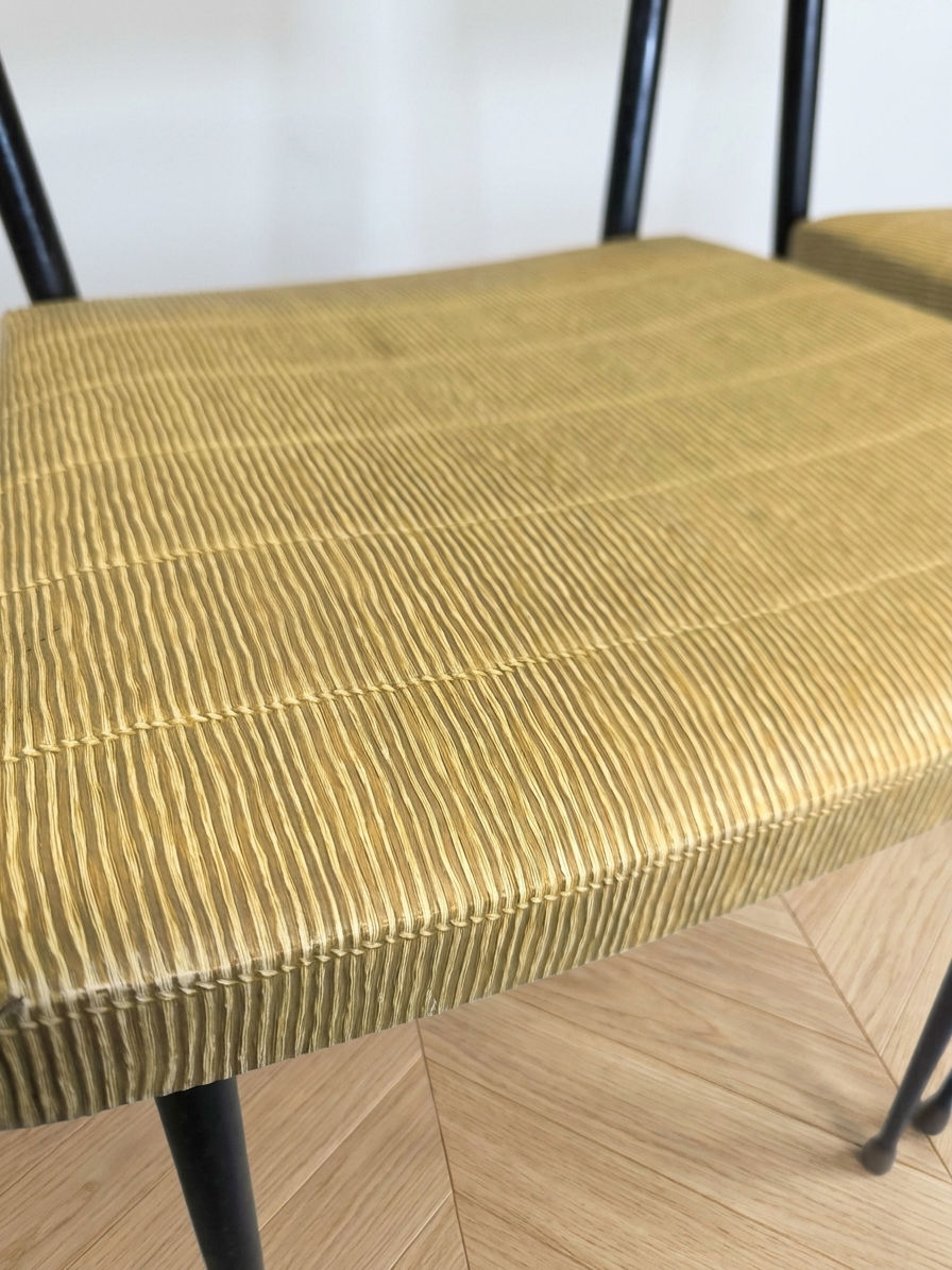 Thumbnail: Lot de trois chaises vintage DLG Colette Gueden