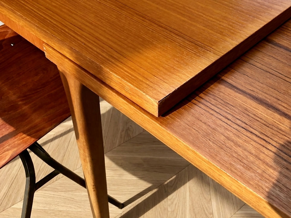 Miniature : Table scandinave et vintage en teck