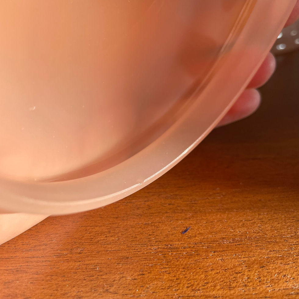 Miniature : Bonbonnière en verre opalin rose