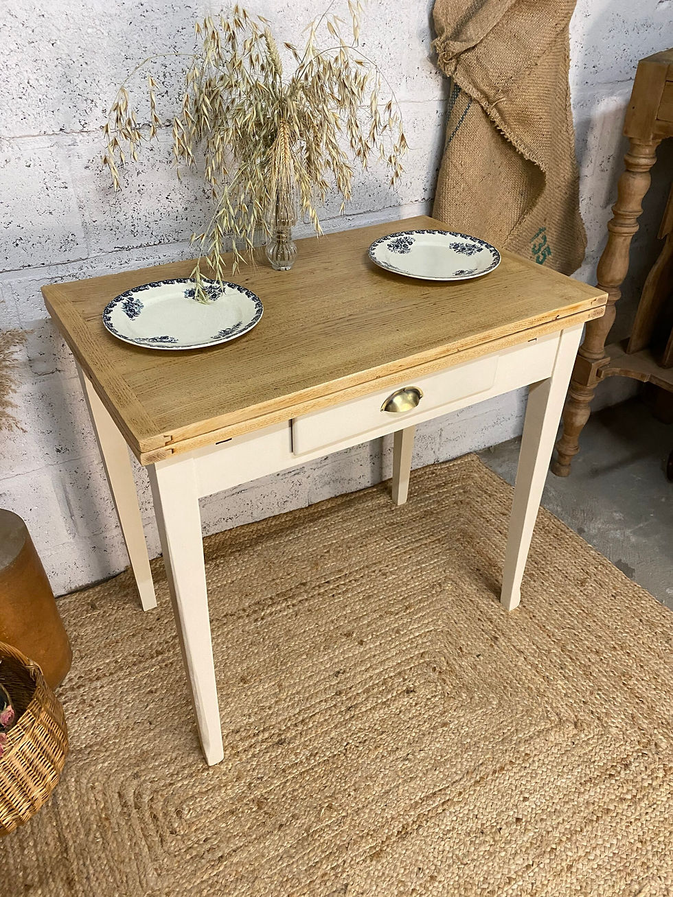 Thumbnail: Petite table de cuisine à rallonges