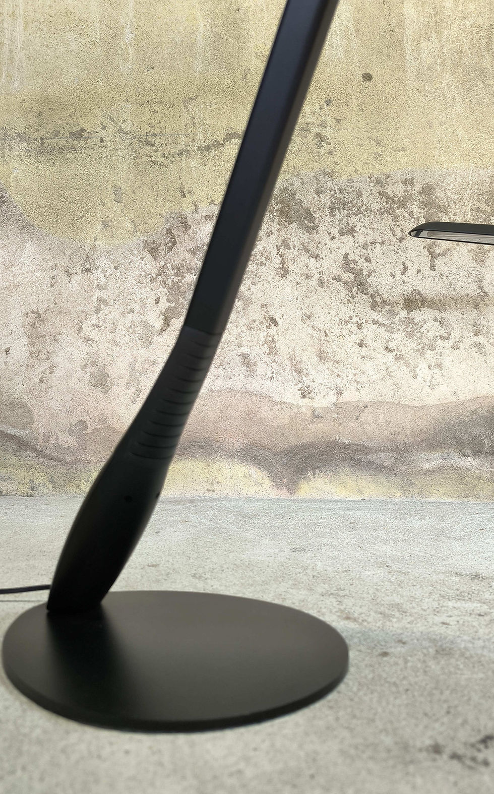 Miniature : Paire de lampe cobra noire par Philippe Michel pour Manade