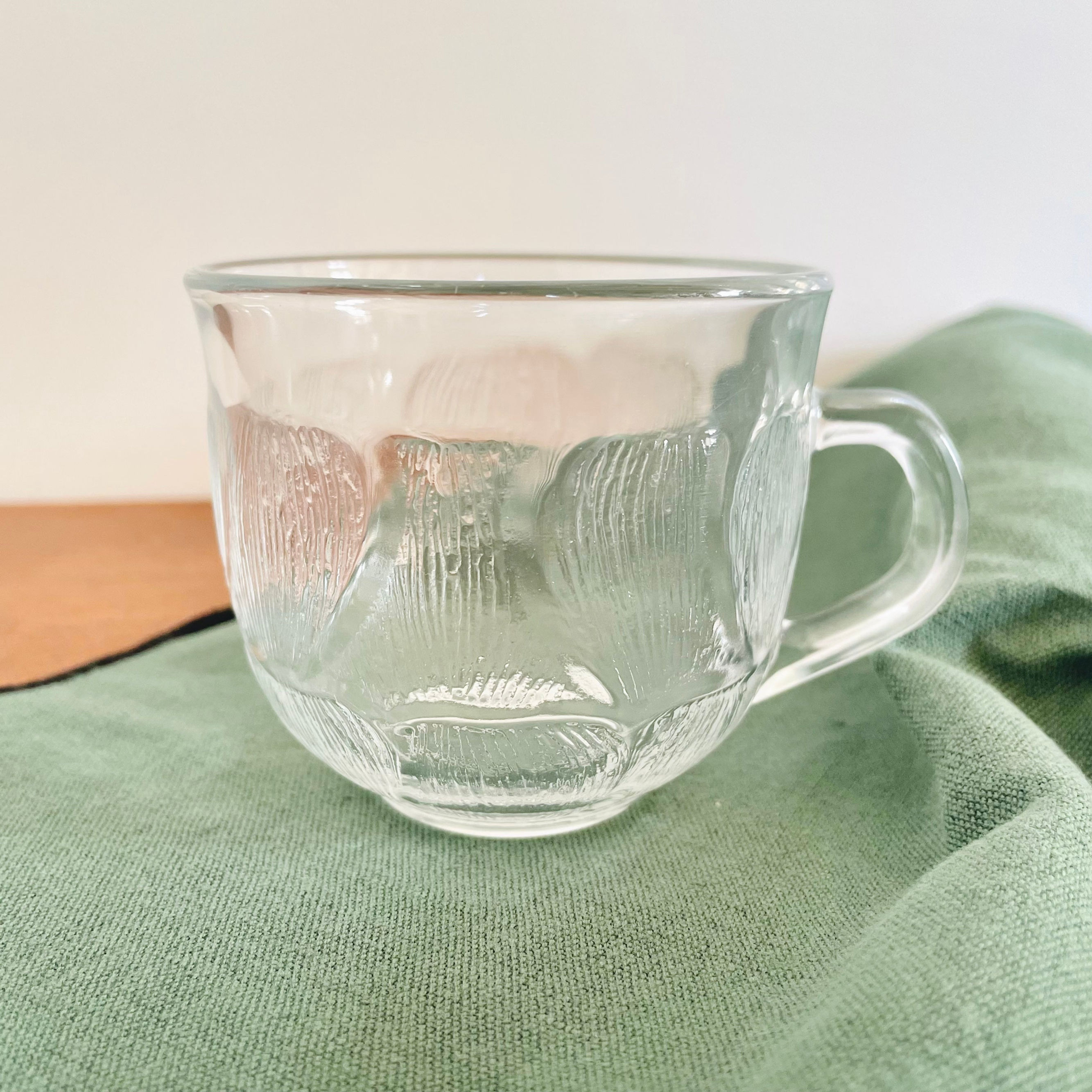 6 tasses vintage Arcoroc