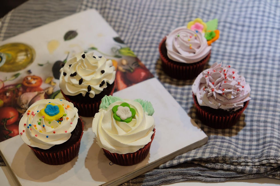 Red Velvet - Cupcake Kem Tuoi 5.jpg