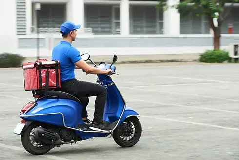 depositphotos_182946164-stock-photo-courier-scooter-delivering-food.jpg