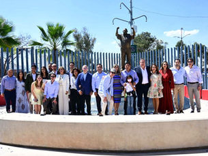 Ricardo Gallardo participa en homenaje a Jacobo Payán Latuff