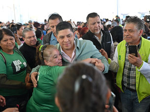 Ricardo Gallardo, mejor evaluado en encuesta nacional