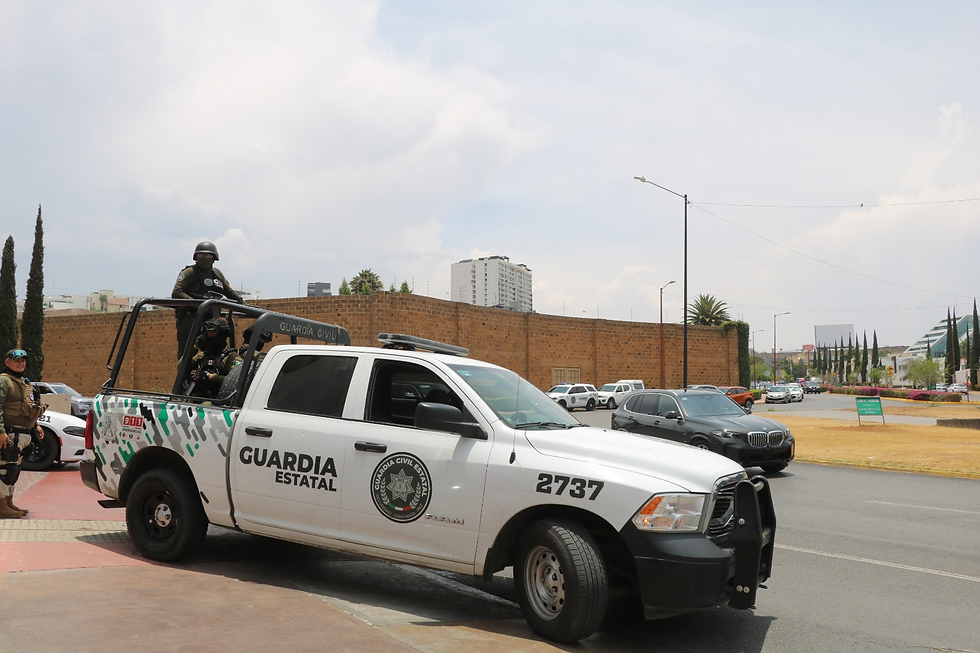 Gobierno Estatal colabora con FGR en operativo contra presunta célula relacionada con robo de autotransporte