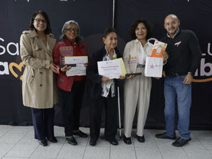 DIF Municipal impulsa a emprendedores del Mercadito Inclusivo con entrega de herramientas de cobro digital