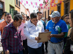 Familias agradecen a Ricardo Gallardo por la renovación de San Miguelito