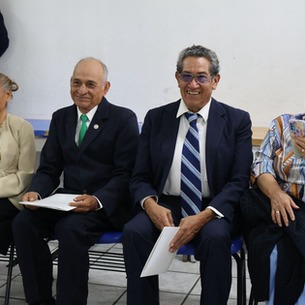 Gobierno Estatal apoya a Félix y Fernando a graduarse de la preparatoria