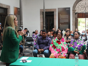 El gobierno estatal atiende a adultos mayores de pueblos originarios