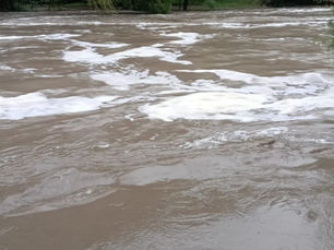 Parajes con cuerpos de agua en Ciudad Valles permanecen cerrados por recientes lluvias