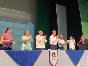 Estado impulsa formación profesional con la entrega de títulos de la Universidad Intercultural