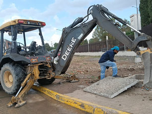 Gobierno de la Capital realiza trabajos de limpieza y desazolve en colector pluvial de Coronel Romero