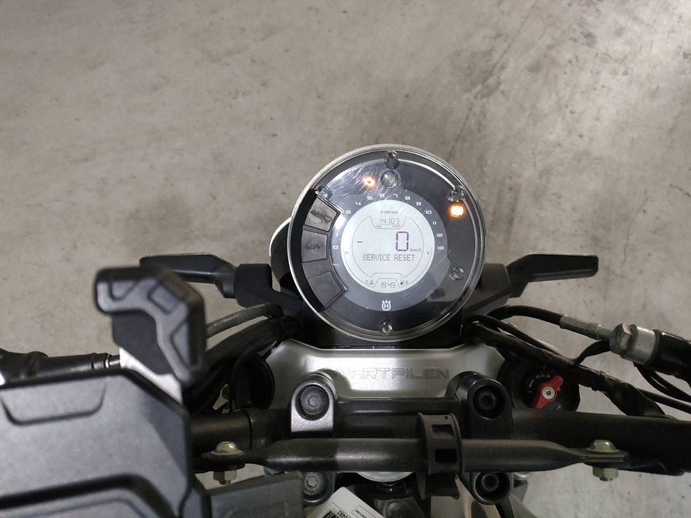 Прев'ю: HUSQVARNA SVARTPILEN 401 Art. 0747