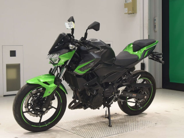 Прев'ю: Kawasaki Z400 Art. 6676