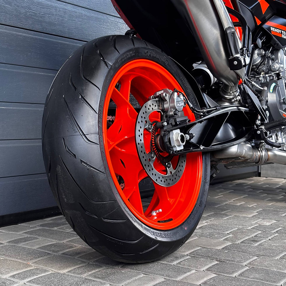 Прев'ю: KTM Duke 890 Art. 8272